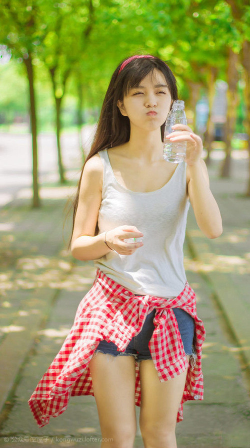 双星闪耀，泰国队的团队逆袭与陈雨菲的王者独奏