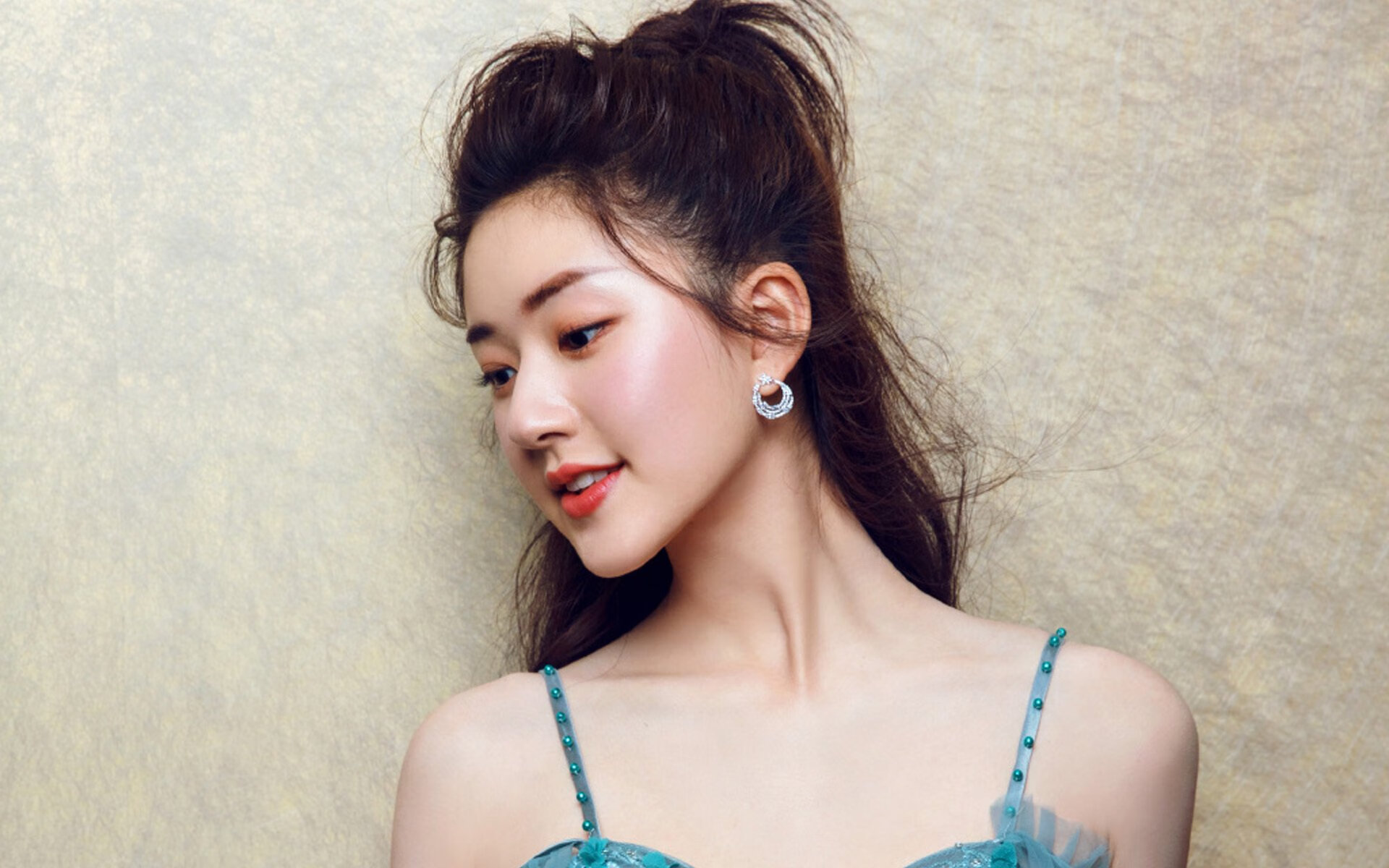 铁壁风暴，突尼斯用战术铁笼窒息瑞典，法比尼奥一锤定音