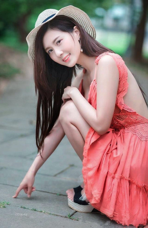 英雄崛起与巨人倒地,当个人爆发与团队铁血在绿茵场共振