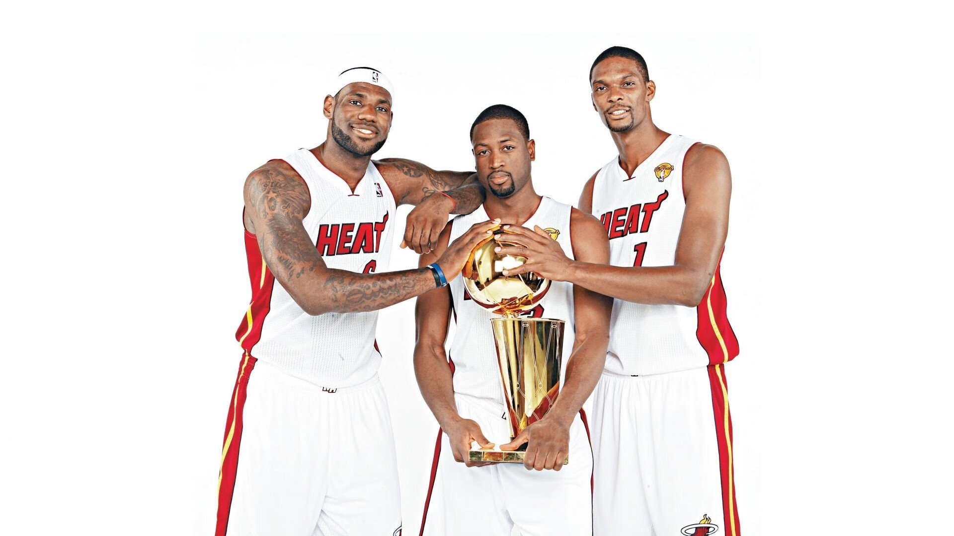 绿茵场的偶然与必然，当C罗爆发遇见波兰绝杀，足球写下的两样传奇